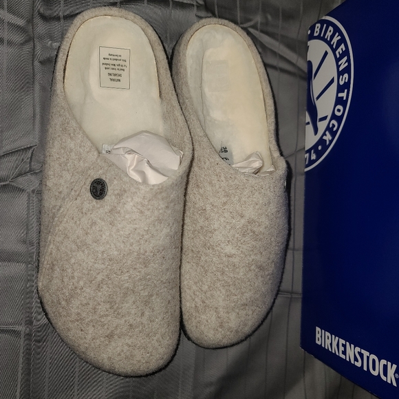 Birkenstock Slippers - Picture 9 of 16